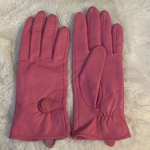 Pink leather gloves in M/L by Gap